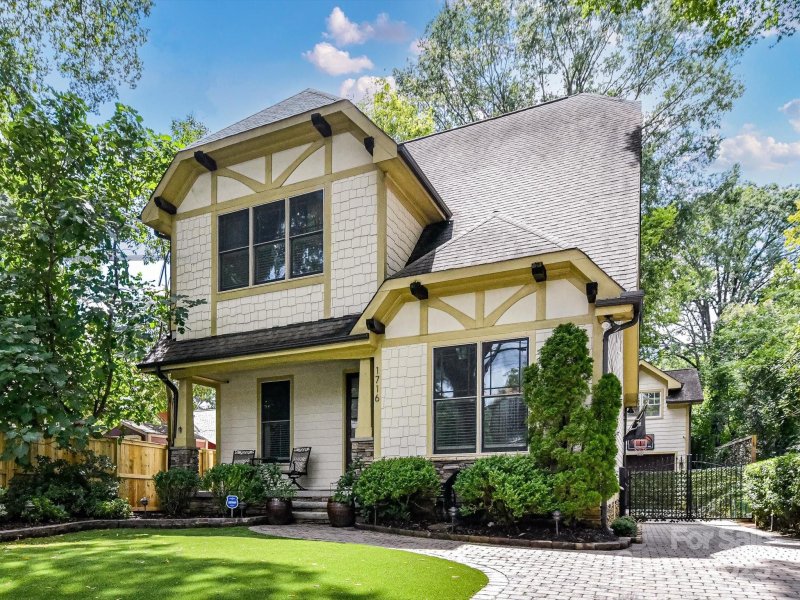 Property image 2 at 1716 Bay Street, Charlotte, NC 28204