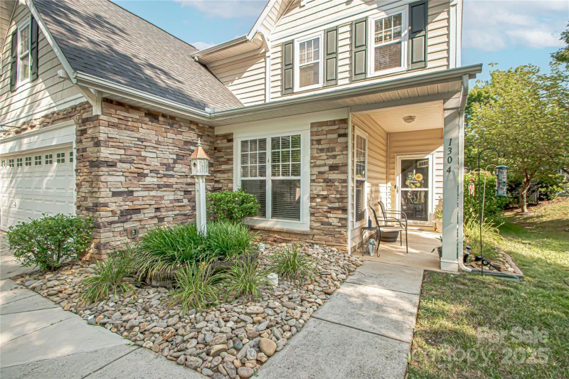 Property image 3 at 1304 Hammond Drive, Matthews, NC 28104