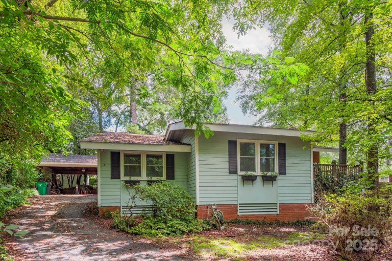 Property image 2 at 4927 Plum Nearly Lane, Charlotte, NC 28211