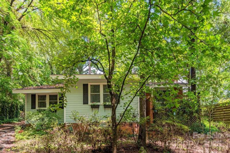 Property image 3 at 4927 Plum Nearly Lane, Charlotte, NC 28211