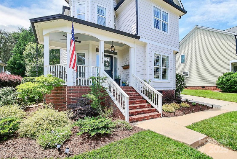 Property image 2 at 20308 Colony Point Lane, Cornelius, NC 28031