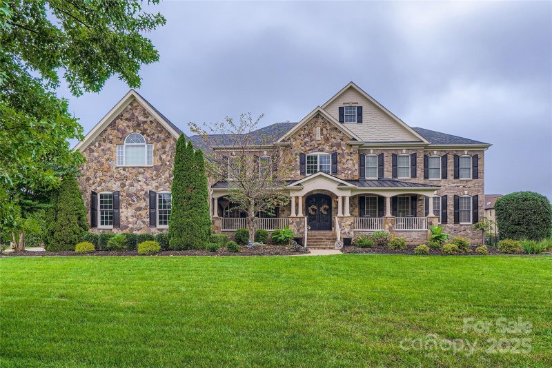 Property image 2 at 316 Fox Chase Court, Waxhaw, NC 28173