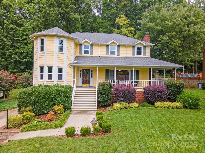 16527 Grapperhall Drive