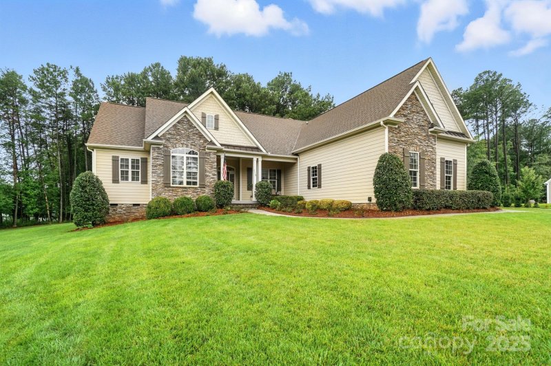 Property image 2 at 119 Cedar Branch Court, Mooresville, NC 28117