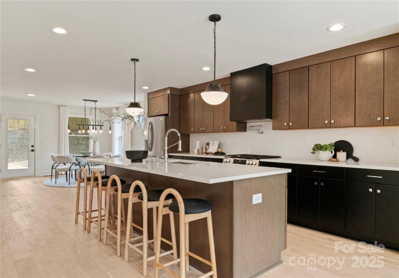 Property image 5 at 1819 Windham Place, Charlotte, NC 28205