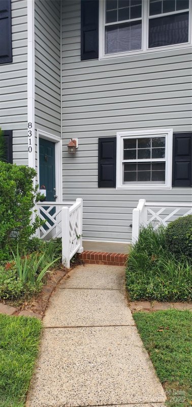 Property image 2 of 8310 Chippenham Lane in Kensington At Raintree, Charlotte, NC 28277