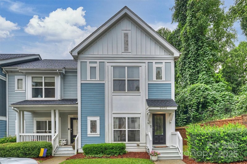 Property image 2 at 2104 Vision Drive, Charlotte, NC 28203
