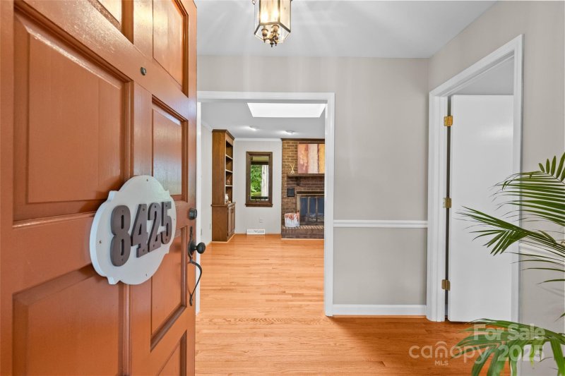 Property image 3 at 8425 Denbur Drive, Charlotte, NC 28215