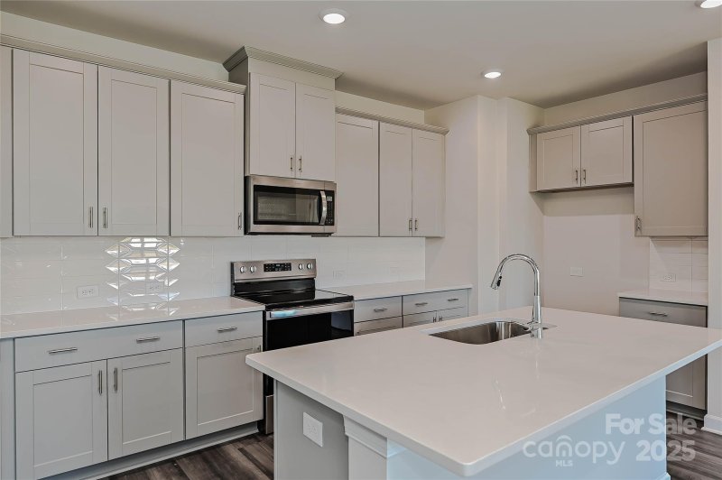 Property image 4 of 302 Alden Court in Seattle Crossing, Shelby, NC 28152