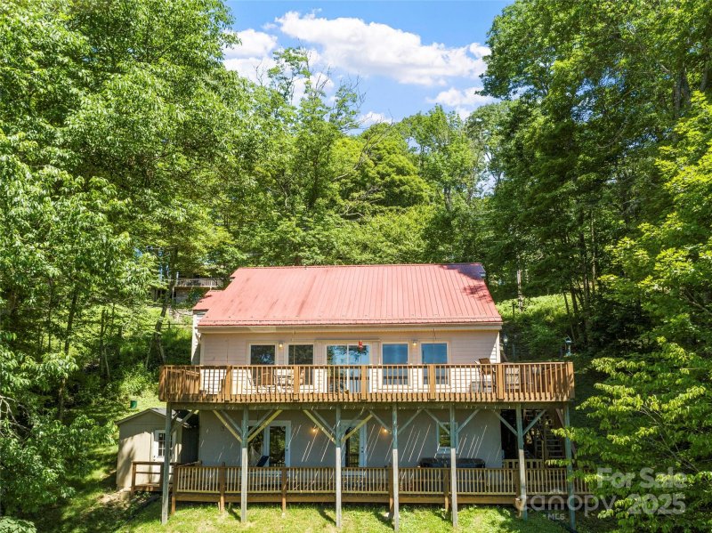 Property image 3 of 894 Mckinney Gap Drive in Wolf Laurel, Mars Hill, NC 28754