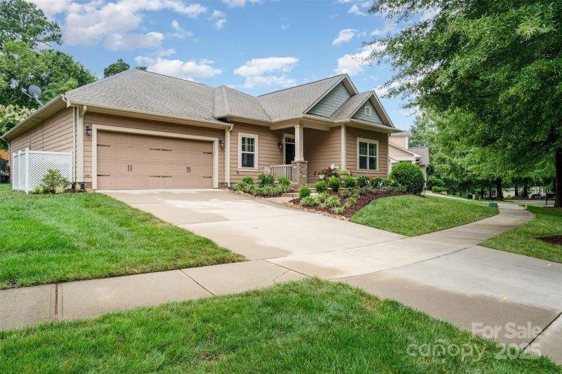 Property image 2 at 11132 Warfield Avenue, Huntersville, NC 28078