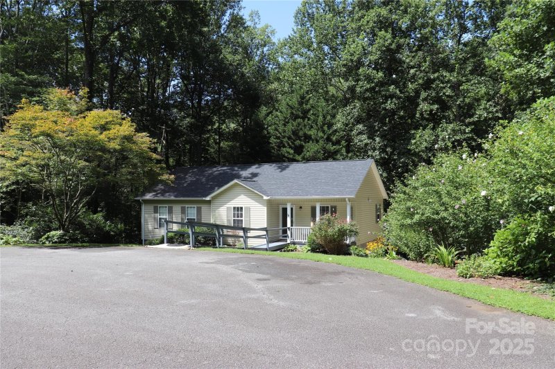 Property image 2 at 2832 Laurel Lane, Lenoir, NC 28645