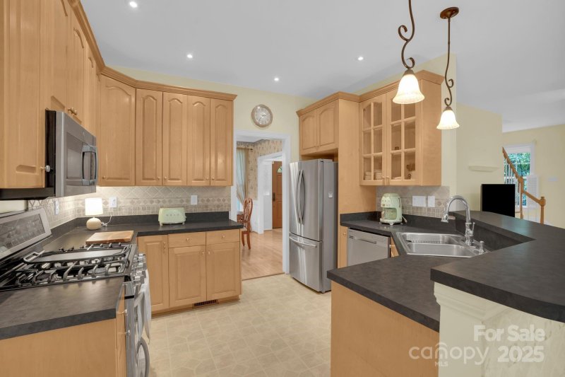 Property image 4 of 9601 Twin Falls Court in Oxfordshire, Mint Hill, NC 28227