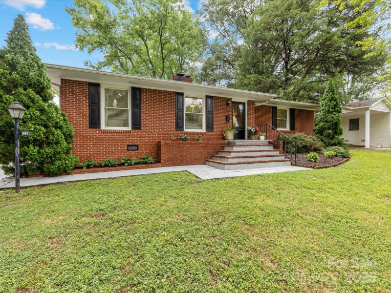 Property image 3 at 747 Brockbank Road, Charlotte, NC 28209