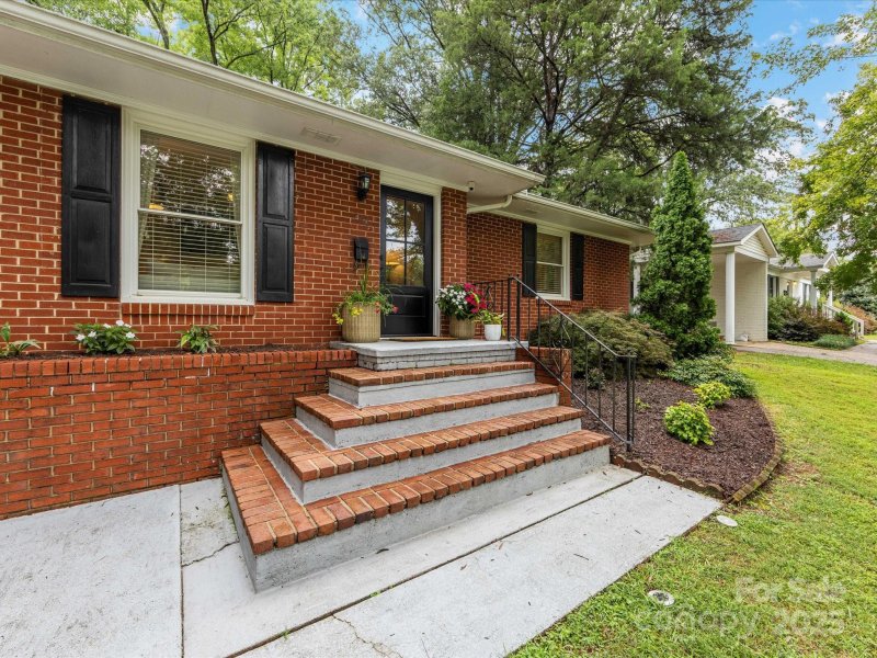 Property image 4 at 747 Brockbank Road, Charlotte, NC 28209