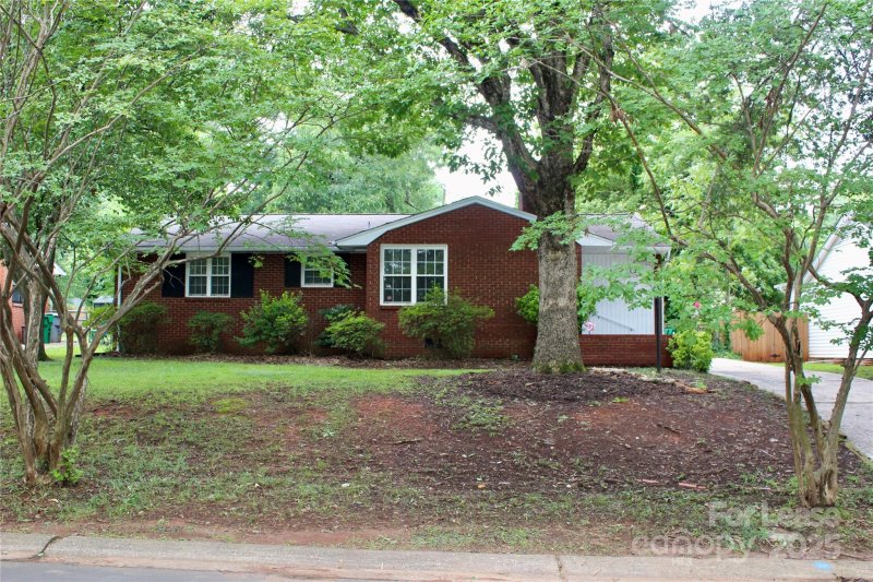 4112 Castlewood Road