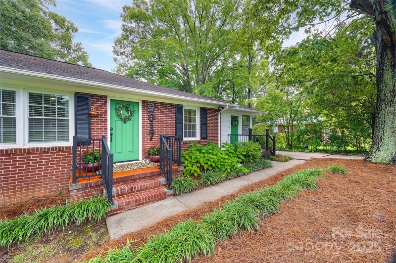 Property image 2 at 2017 Lynn Circle, Rock Hill, SC 29732