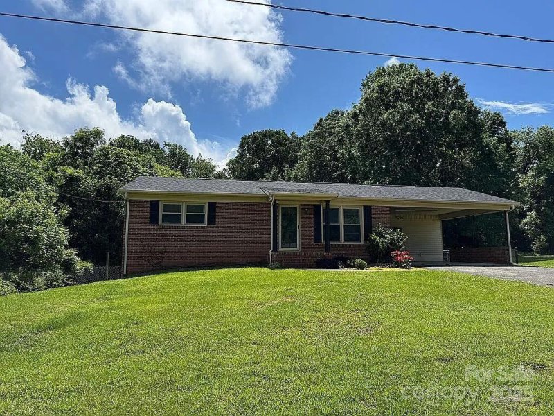 Woodland Park, Belmont Community