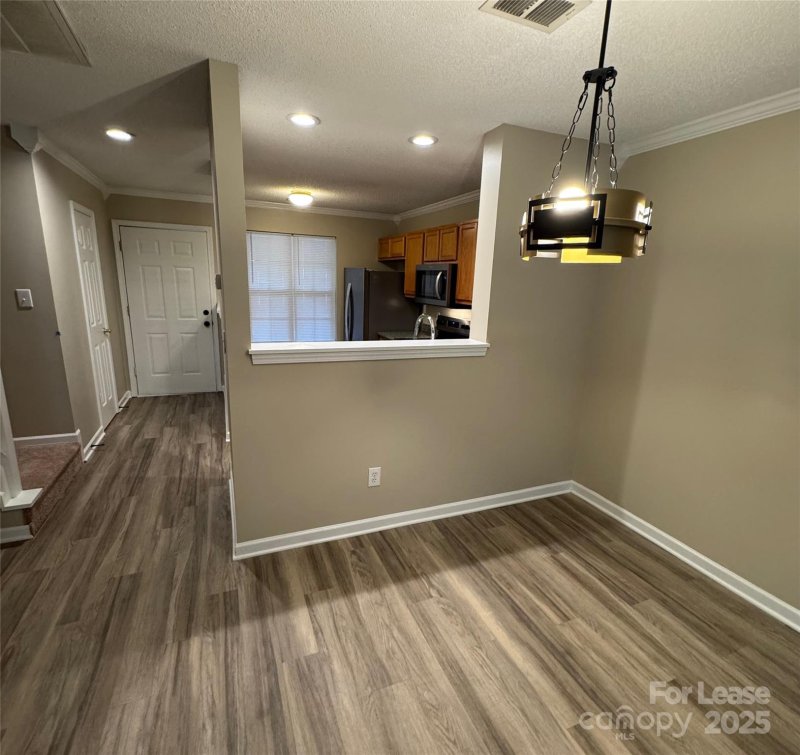 Property image 2 at 10165 Forest Landing Drive, Charlotte, NC 28213