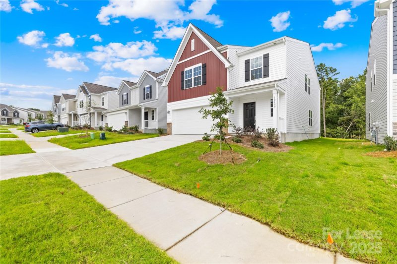 Property image 3 of 10159 Chatham Run Lane in The Retreat at Cameron Commons, Charlotte, NC 28262