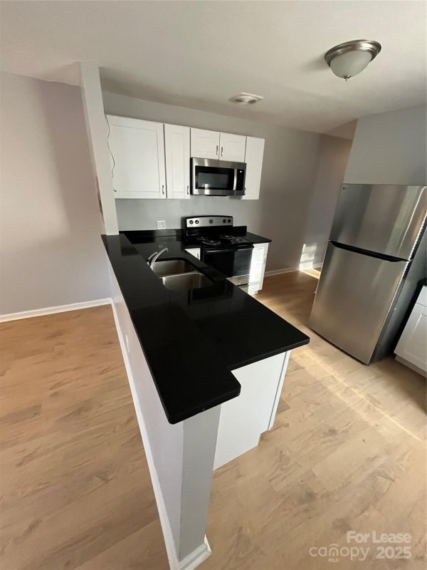 Property image 4 at 2520 Dundeen Street, Charlotte, NC 28216