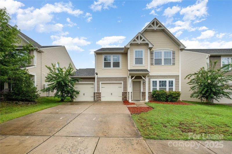 Property image 2 at 10327 Snowbell Court, Charlotte, NC 28215