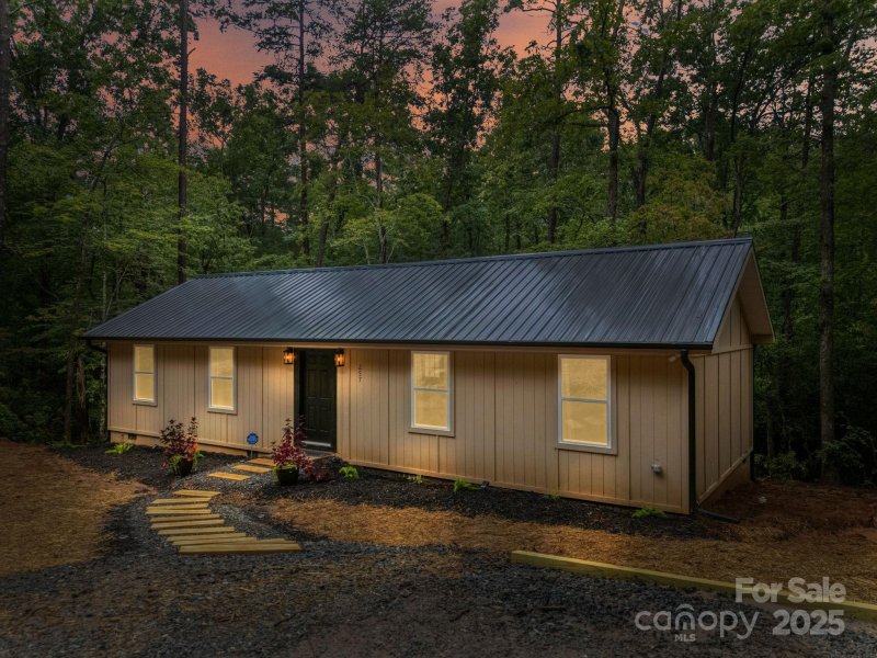 257 Roadrunner Circle