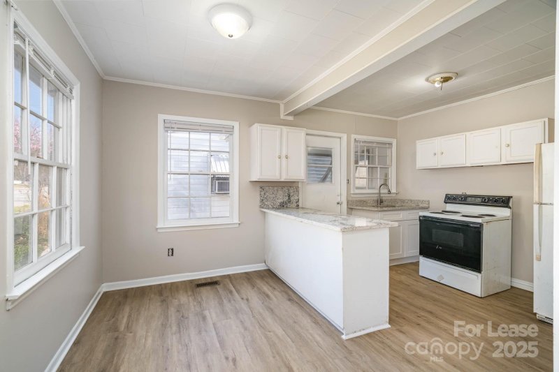 Property image 5 at 617 W Garrison Boulevard, Gastonia, NC 28052