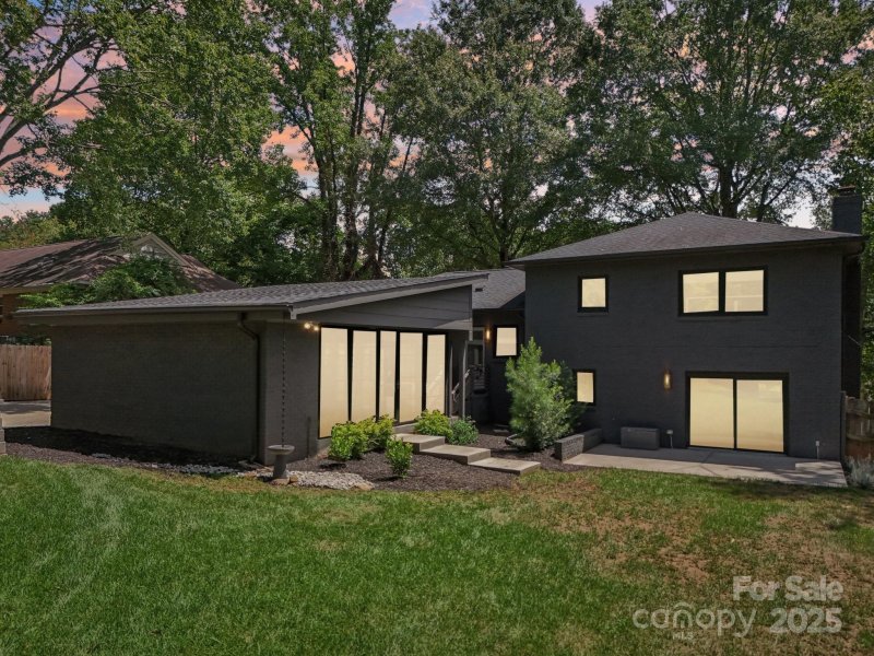 Property image 2 at 6038 Old Providence Road, Charlotte, NC 28226