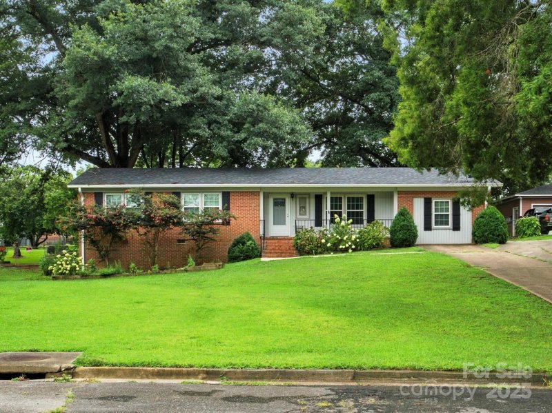 861 Carey Drive
