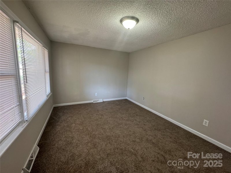 Property image 2 at 1502 Northwoods Drive, Kings Mountain, NC 28086