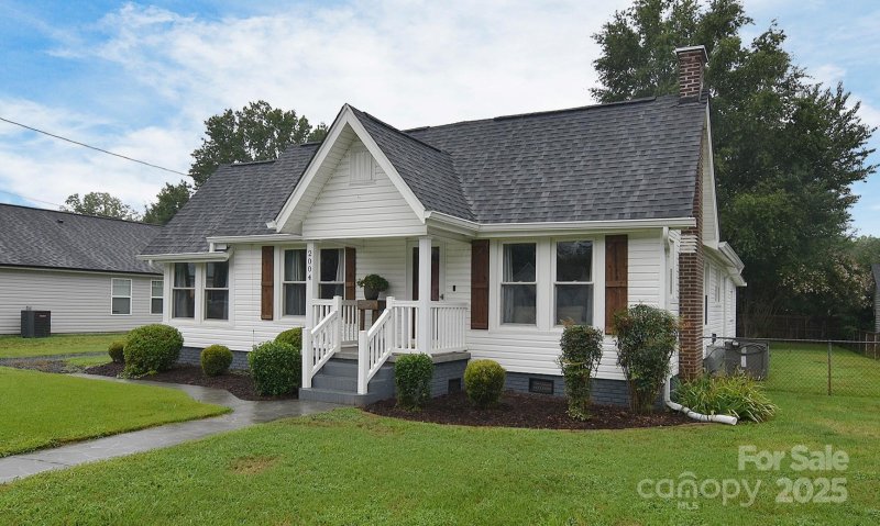 Property image 2 at 2004 Pennsylvania Avenue, Kannapolis, NC 28083