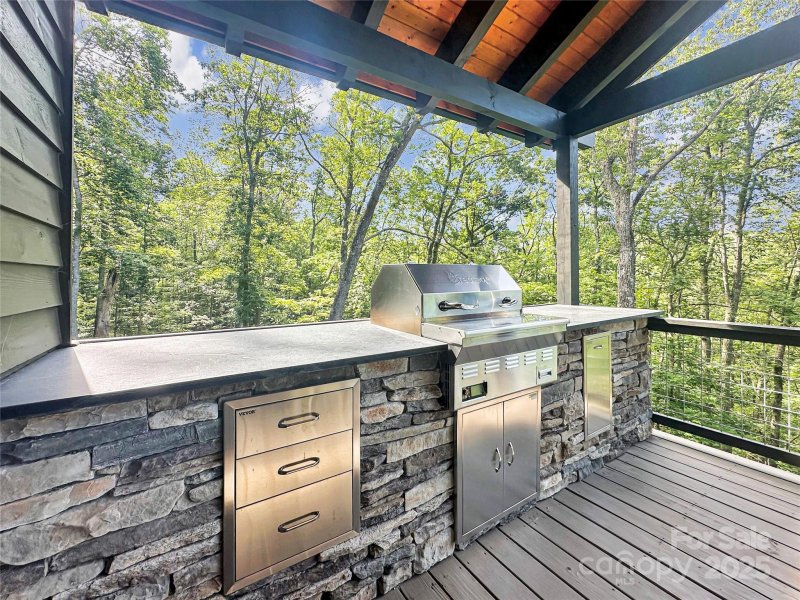 Property image 4 of 1736 Twin Rivers Drive in Twin Rivers, Boone, NC 28607