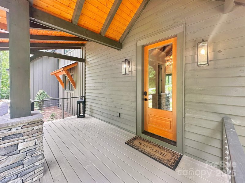 Property image 5 of 1736 Twin Rivers Drive in Twin Rivers, Boone, NC 28607