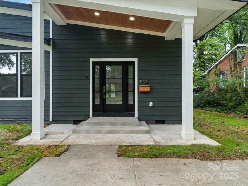 Property image 4 at 5331 Coburg Avenue, Charlotte, NC 28215