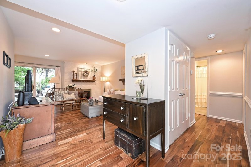 Property image 3 at 9327 S Vicksburg Park Court, Charlotte, NC 28210