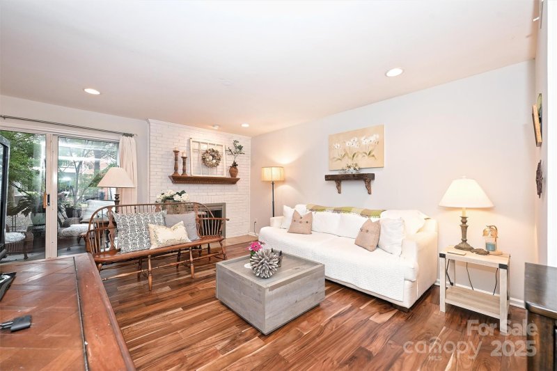 Property image 5 at 9327 S Vicksburg Park Court, Charlotte, NC 28210