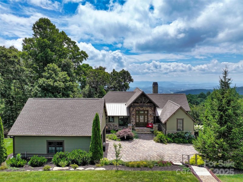 Property image 4 at 84 Meadow Top Lane, Hendersonville, NC 28792