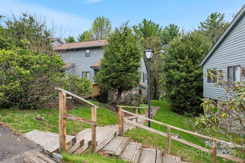 Property image 3 of 138 Village Drive in VILLAGE ON THE GREEN, Boone, NC 28607