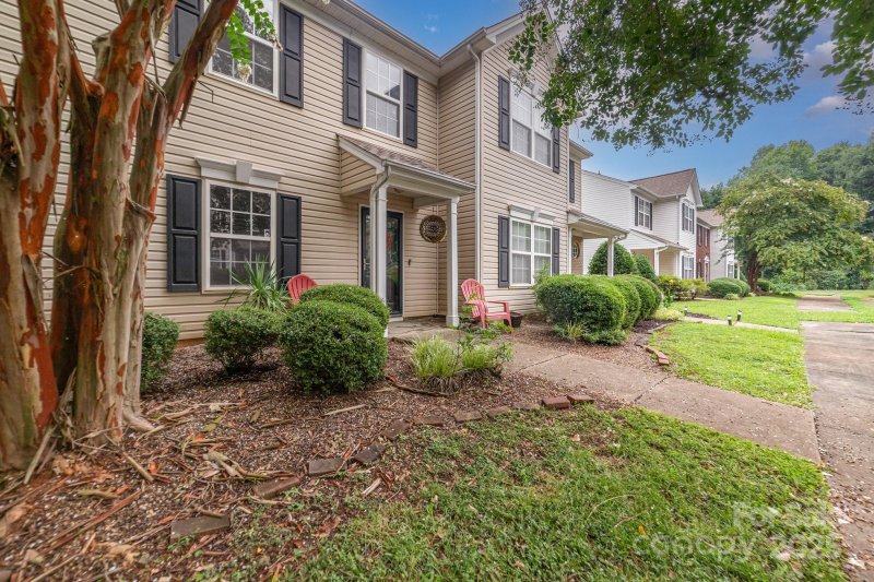 Property image 4 of 4146 Glenlea Commons Drive in Glenlea Park, Charlotte, NC 28216