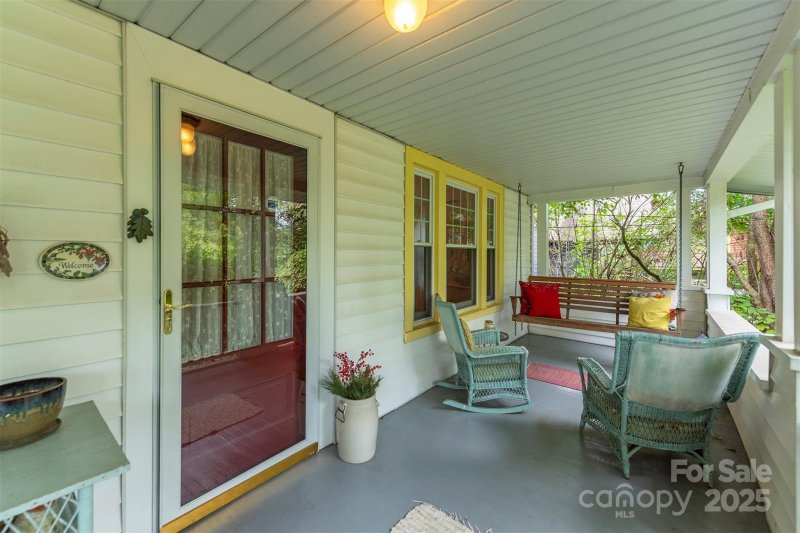 Property image 2 at 20 Vandalia Avenue, Asheville, NC 28806