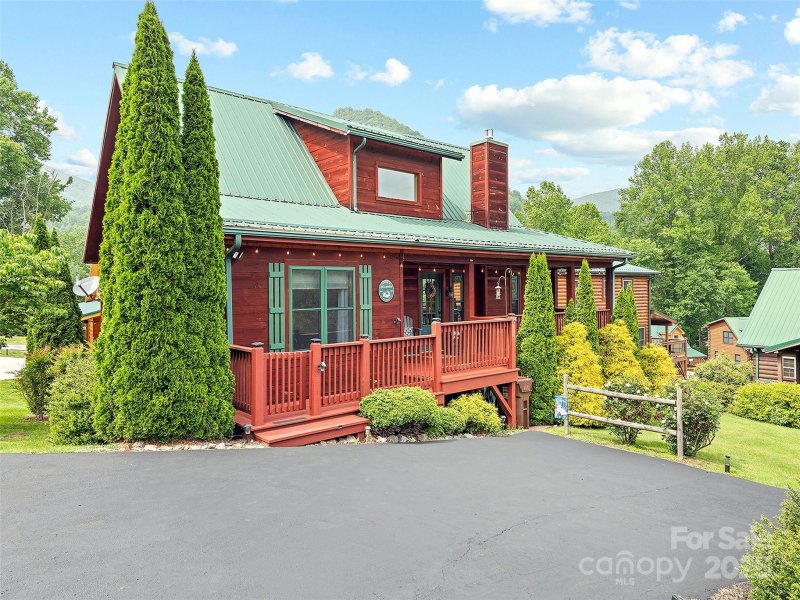 Property image 2 at 42 Bonus Court, Maggie Valley, NC 28751