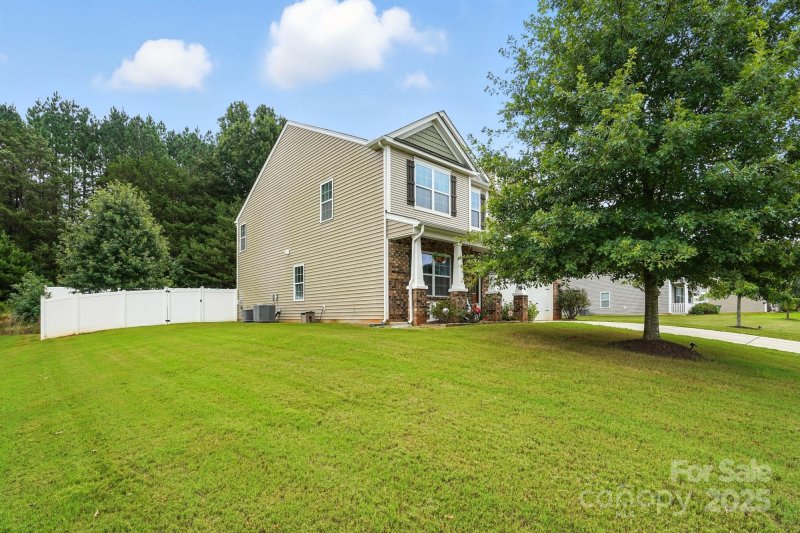 Property image 3 at 120 Rippling Water Drive, Mount Holly, NC 28120