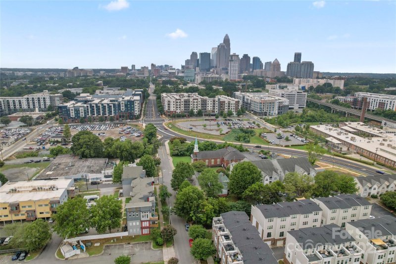 Property image 2 of 1204 N Caldwell Street in Optimist Park, Charlotte, NC 28206