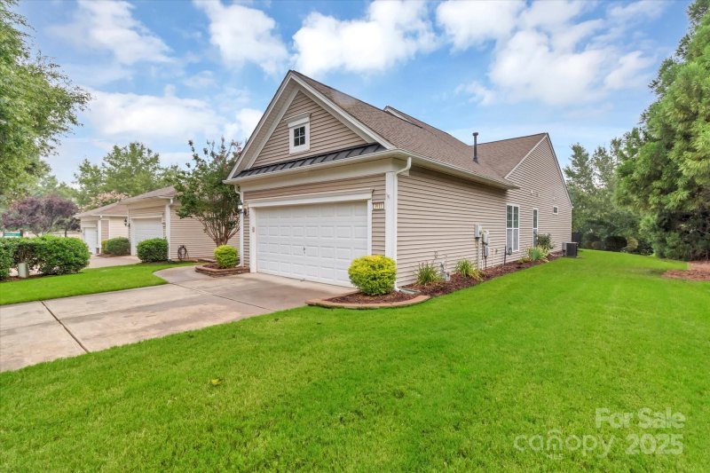 Property image 2 of 3911 Yosemite Way in Sun City Carolina Lakes, Fort Mill, SC 29707