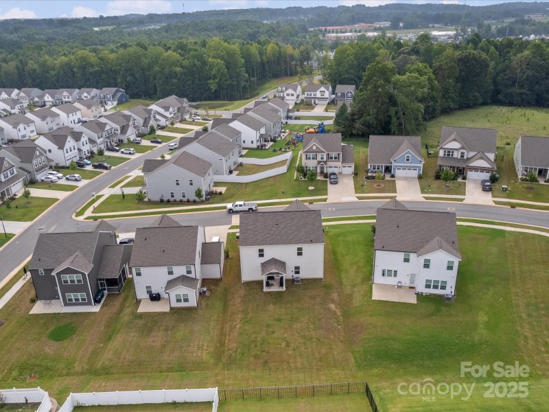 Property image 3 of 108 Carmine Court in Sutters Mill, Troutman, NC 28166