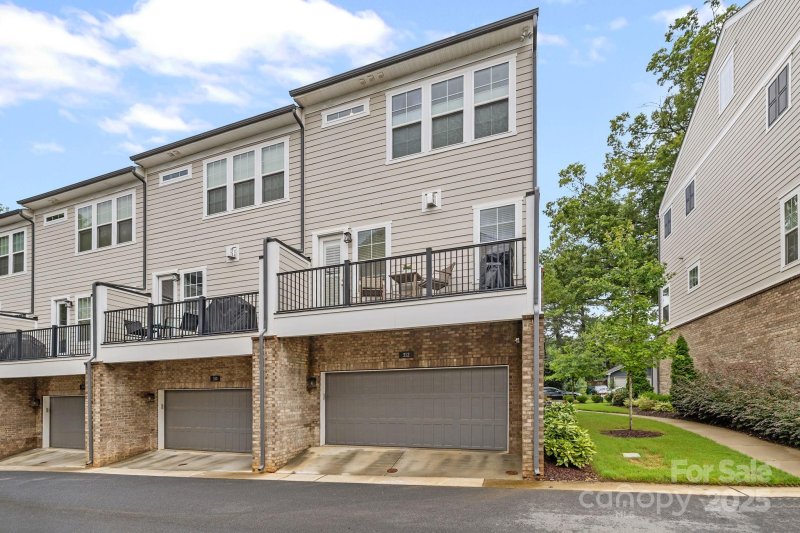 Property image 4 at 312 N Dotger Avenue, Charlotte, NC 28204