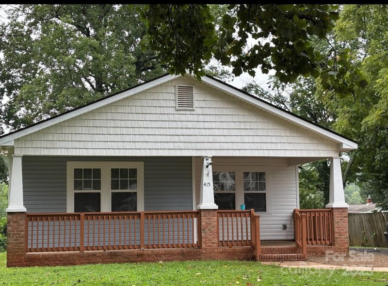 Property image 2 at 415 Bungalow Road, Charlotte, NC 28208