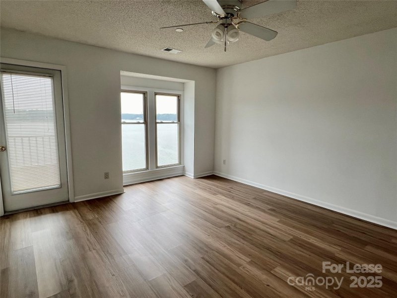 Property image 5 at 9816 Emerald Point Drive, Charlotte, NC 28278