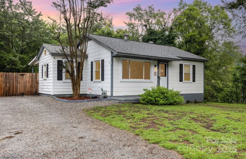 Property image 2 at 147 Madison Avenue, Concord, NC 28025